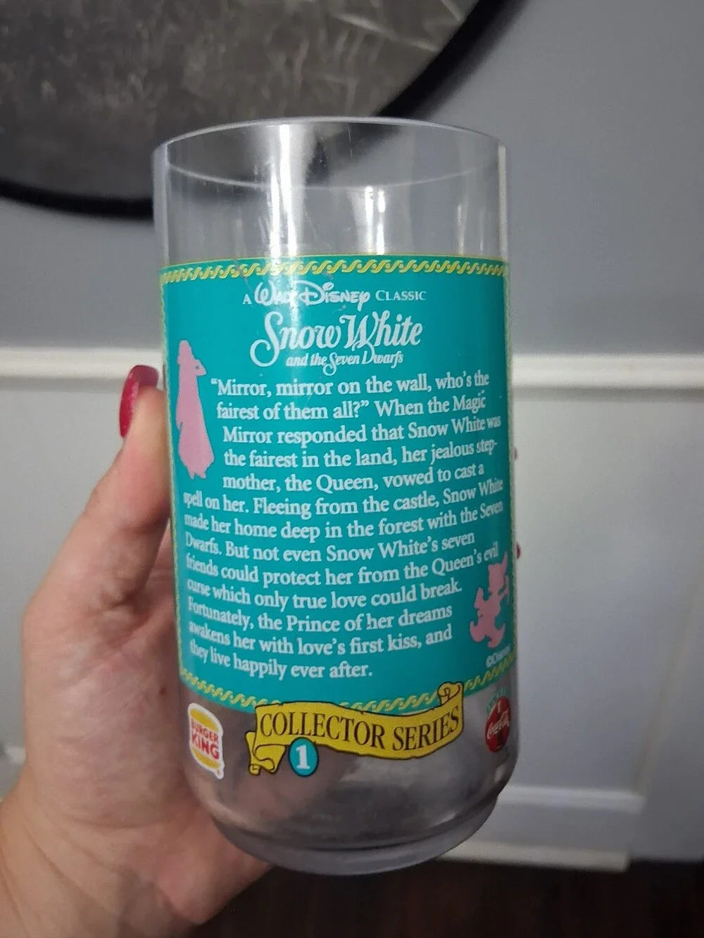 Walt Disney Collectors Series Vingage Snow White and the Seven Dwarfs Cup